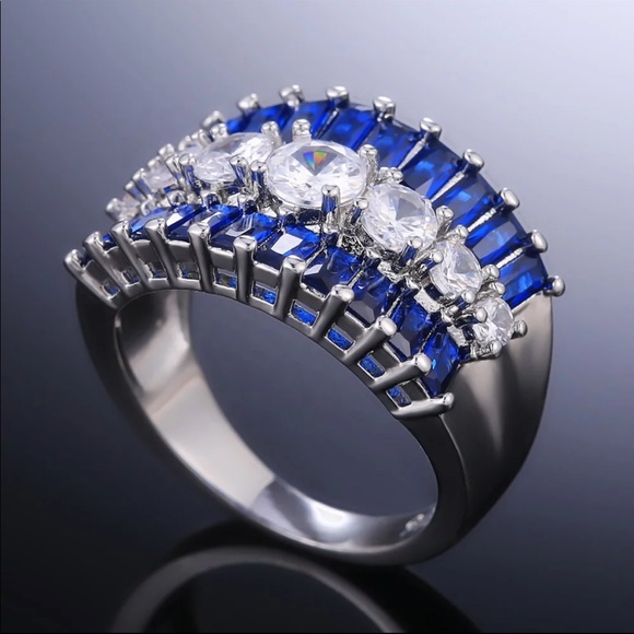 New Luxury 925 Silver Sapphire Beautiful Ring - Picture 6 of 6